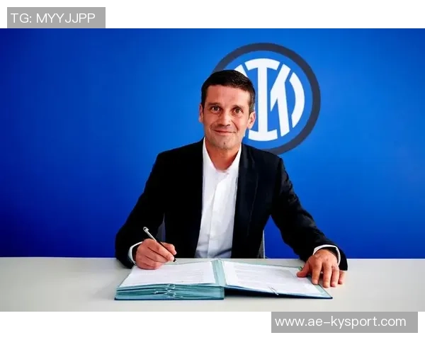 意甲历史性时刻阿莱格里孔蒂斯帕莱蒂首次同场竞技 意甲历史性时刻阿莱格里孔蒂斯帕莱蒂首次同场竞技