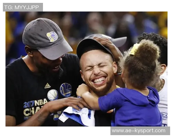 字母哥妻子经过沟通带娃回雅典结束两地分居生活