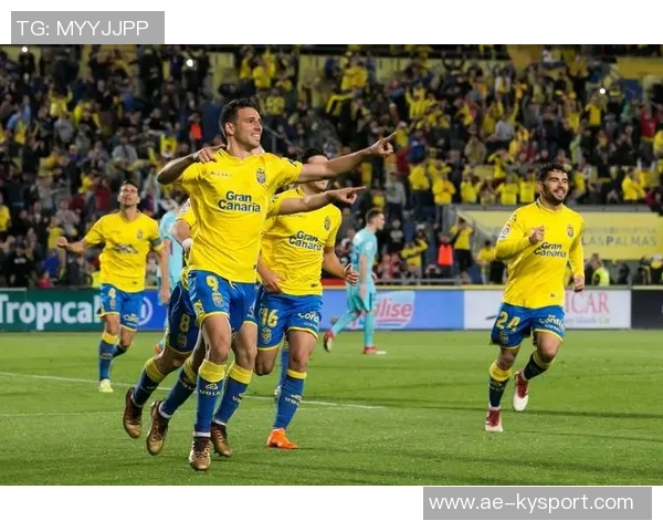 国米将终止卡博尼热那亚租借萨索洛帕尔马争抢新机会 国米将终止卡博尼热那亚租借萨索洛帕尔马争抢新机会