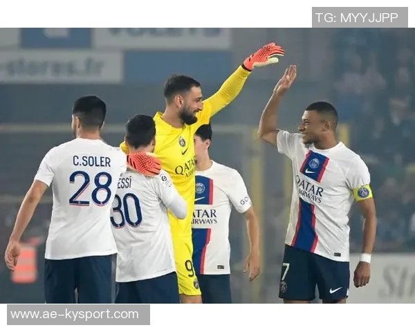 巴黎防线崩溃杜埃失误助攻莫雷拉轻松破门斯特拉斯堡逆转成功 巴黎防线崩溃杜埃失误助攻莫雷拉轻松破门斯特拉斯堡逆转成功