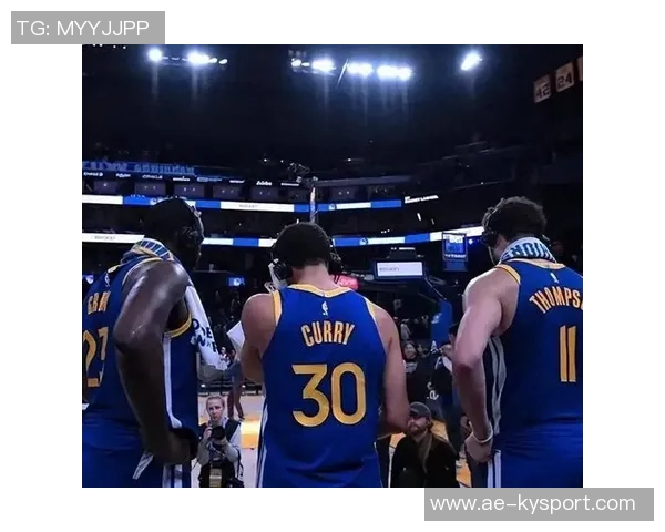 勇士交易中试图向独行侠榨取利益克莱对此表示不满 勇士交易中试图向独行侠榨取利益克莱对此表示不满