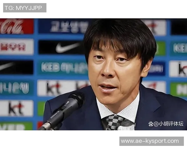 蔚山后卫揭露前主帅申台龙扇耳光事件引发热议球员不听指挥成焦点 蔚山后卫揭露前主帅申台龙扇耳光事件引发热议球员不听指挥成焦点