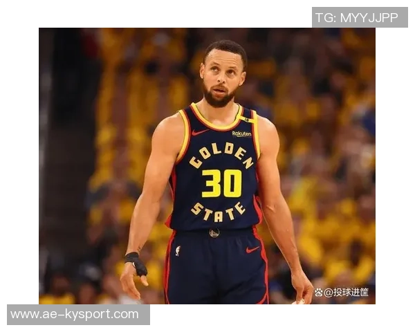 夸梅评价库里球技出众但个人生活粗心库嫂言论引发争议 夸梅评价库里球技出众但个人生活粗心库嫂言论引发争议